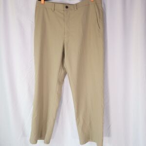 Haggar Pants Mens 36x29 Khaki Wrinkle Free Performance Classic Fit Slacks